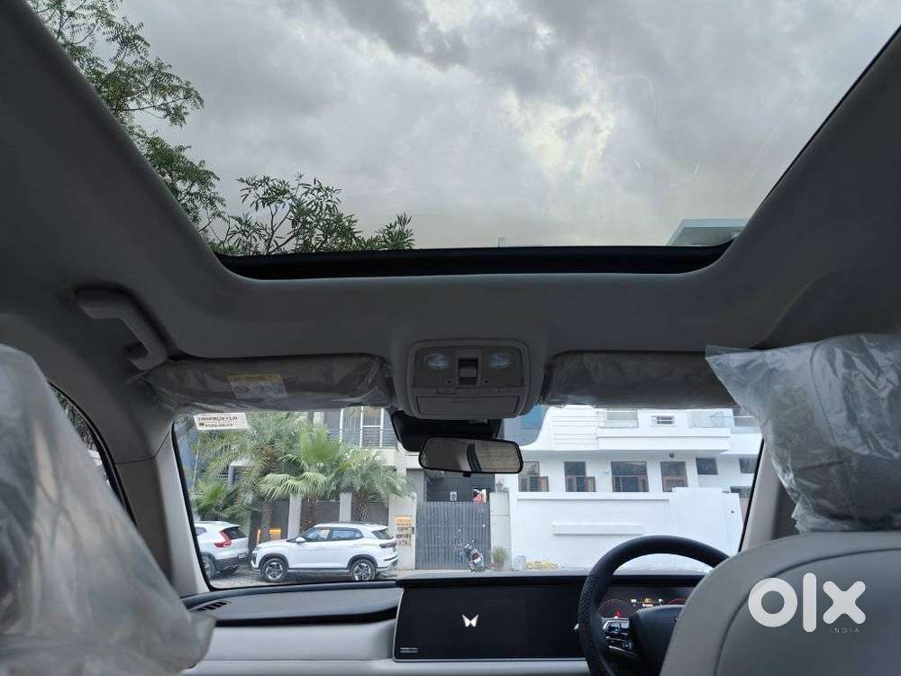 Mahindra Xuv700 2.2 Ax 7 Diesel Mt Str, 2024, Diesel