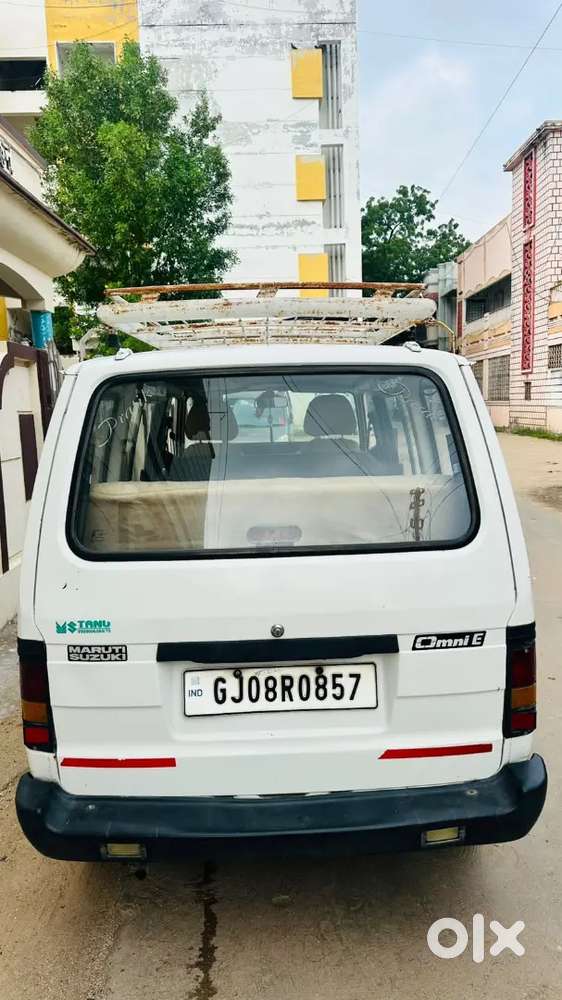Maruti Suzuki Omni 2010 Seater Car