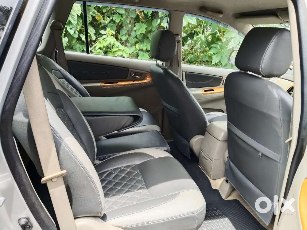 Toyota Innova Diesel 2010 Year