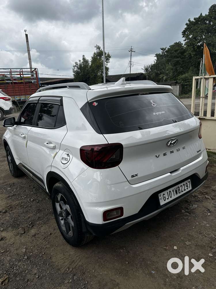 Hyundai Venue 1.0 Sx (o) Turbo Imt, 2021, Petrol