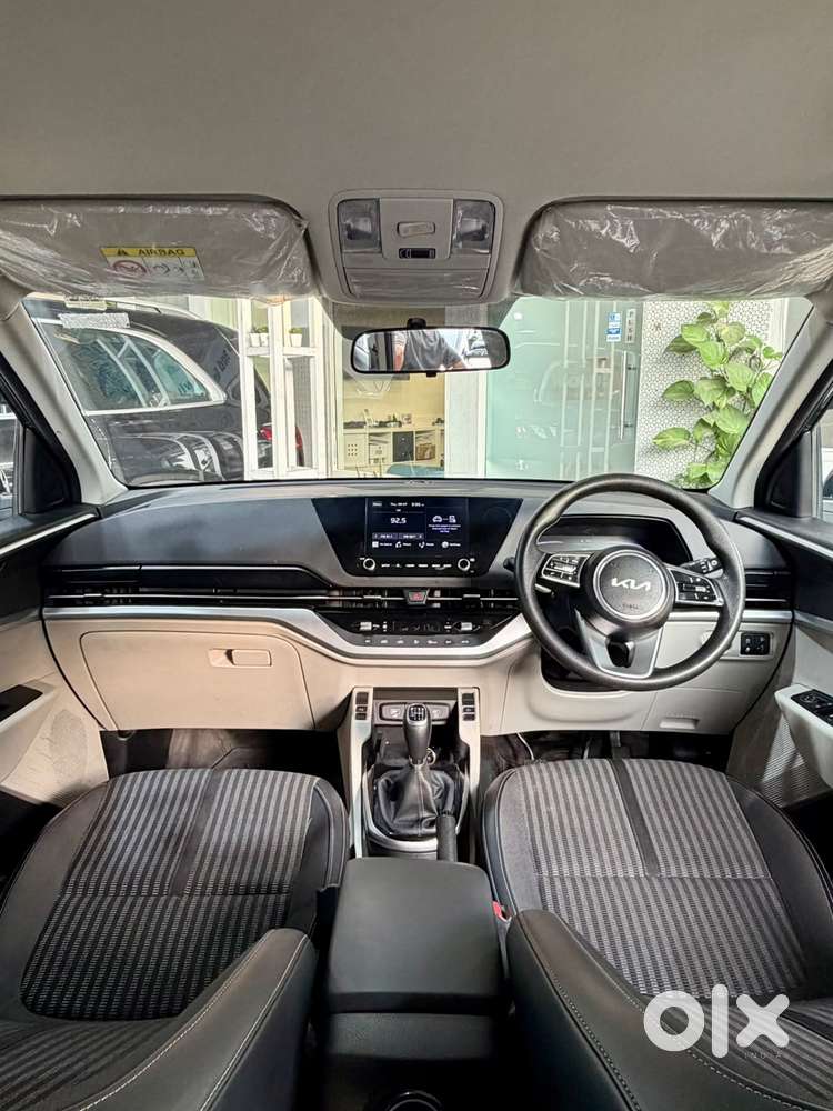 Kia Carens 1.4 Prestige 7 Str, 2024, Petrol
