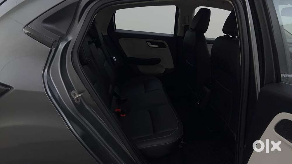 Tata Altroz 1.2 Xz Plus Petrol, 2023, Petrol