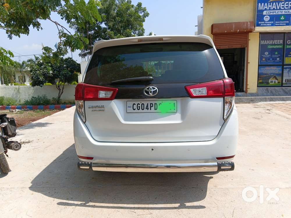 Toyota Innova Crysta 2023