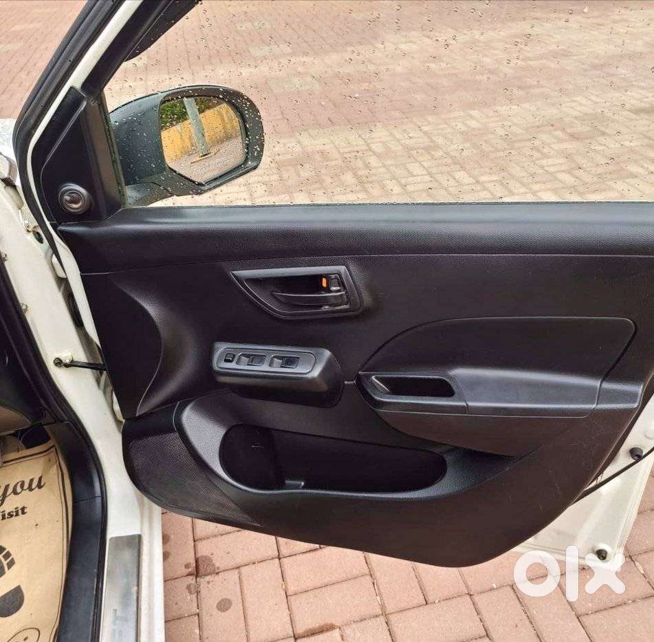 Maruti Suzuki Swift 1.2 Lxi (o), 2012, Petrol