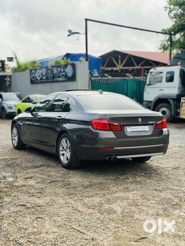 Bmw 5 Series 523i Sedan, 2011, Petrol