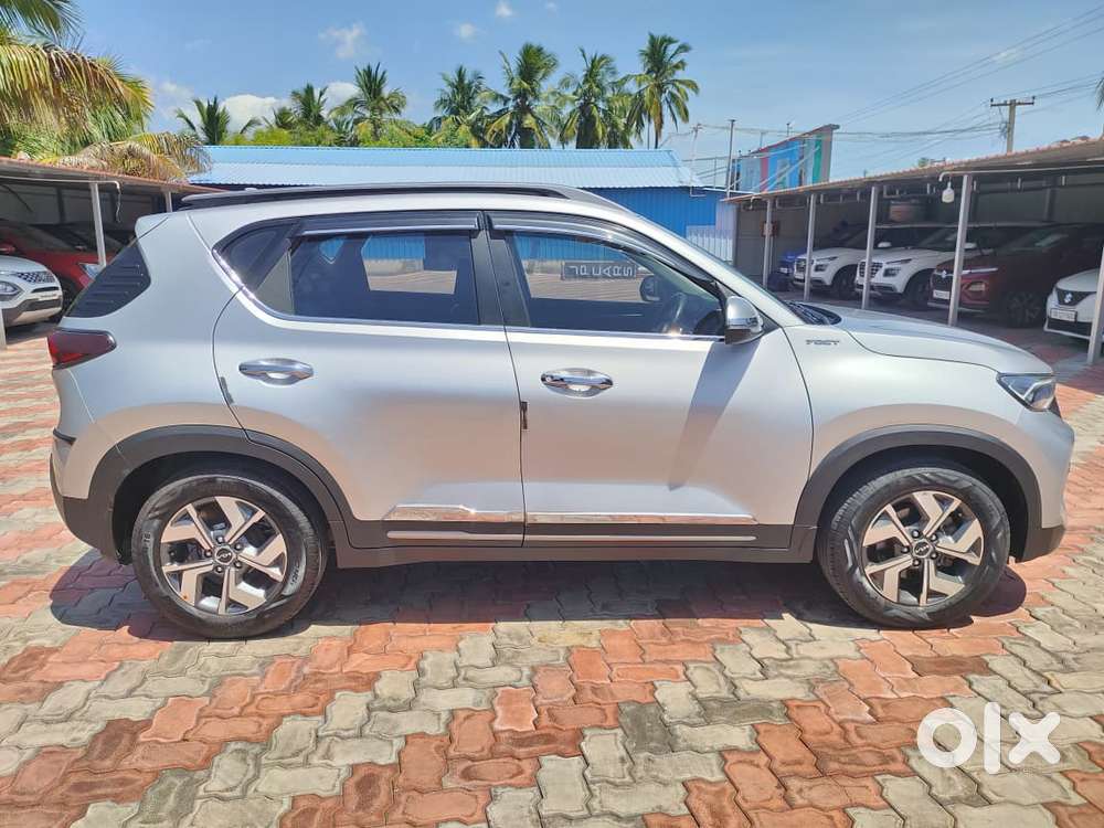 Kia Sonet, 2023, Petrol