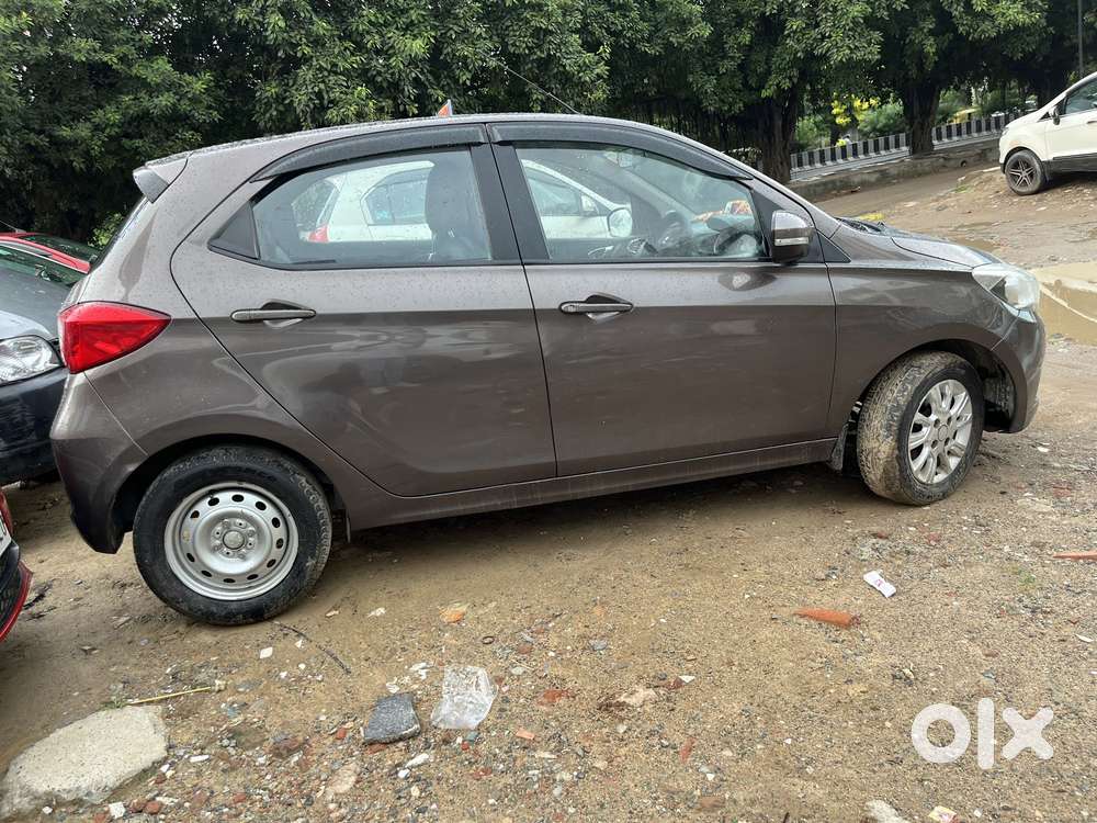 Tata Tiago Xz, 2016, Petrol