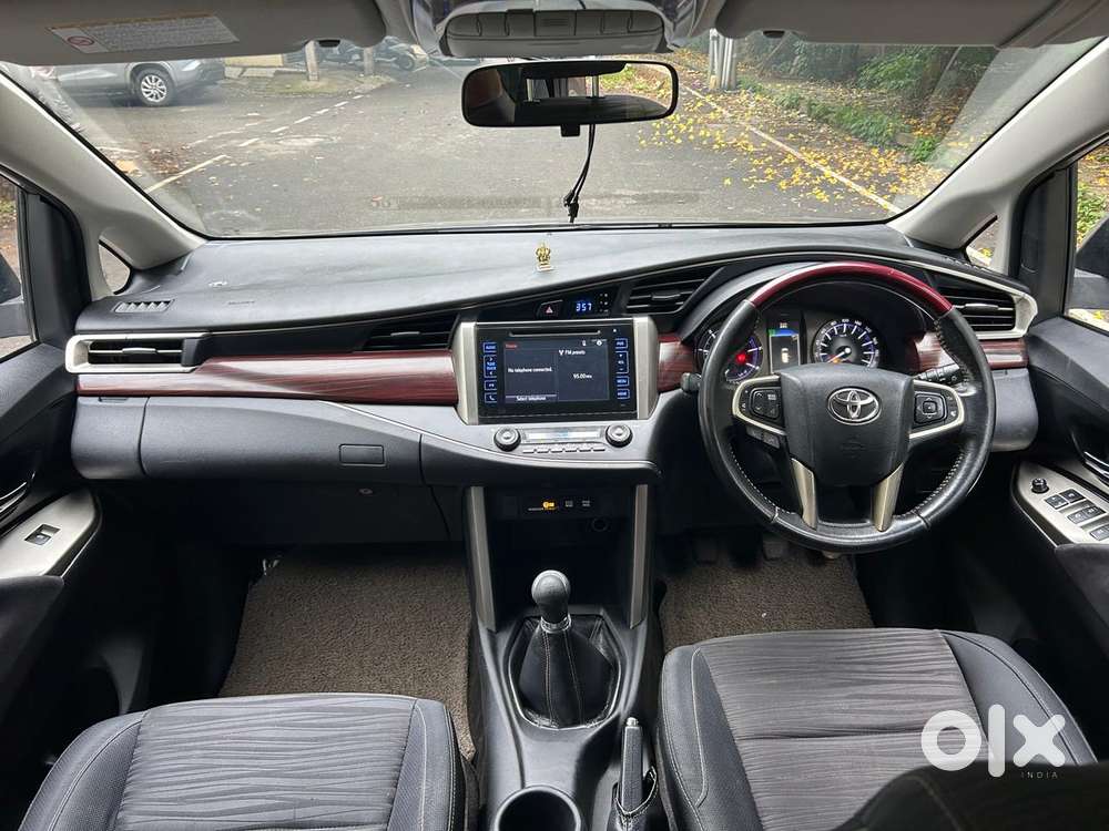 Toyota Innova Crysta 2.4 Vx Mt, 2016, Diesel