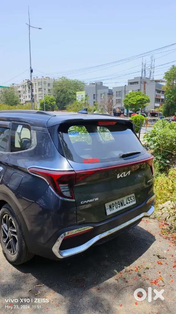 Kia Carens 2022 Petrol 22000 Km Driven