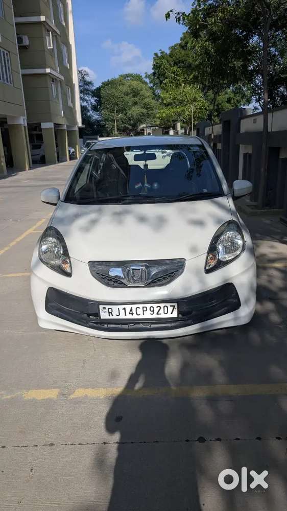 Honda Brio 2012 Petrol Well Maintained