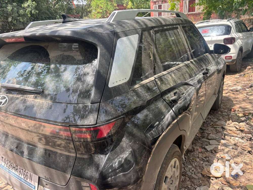 Hyundai Venue ''feb 2026'' Showroom Condition Urgent Sale