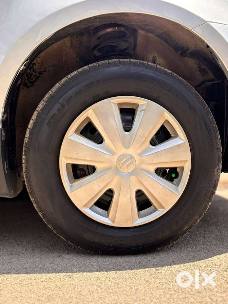 Maruti Suzuki Swift Dzire 1.2 Vxi Bsiv, 2012, Petrol