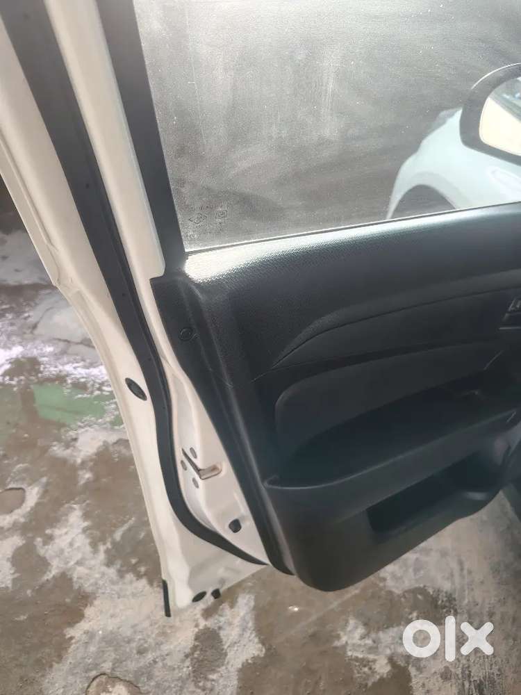 Brezza Lxi Optional 2022 Model 1st Owner 40000km Company Record 2air
