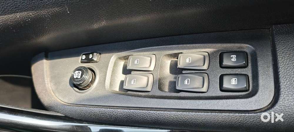 Mahindra Xuv700 2023 Year Car