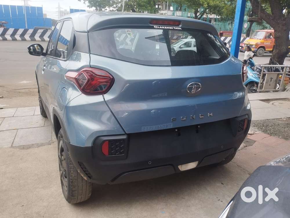 Tata Punch Accomplished Amt Sunroof, 2023, Petrol