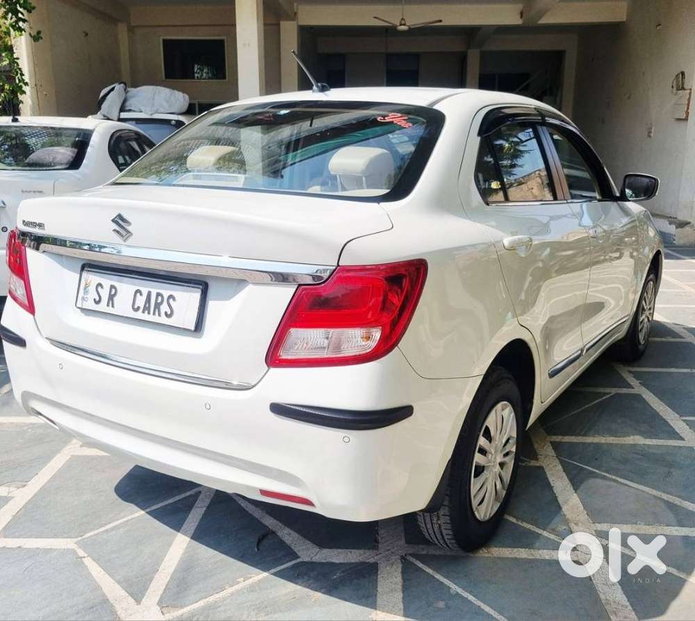 Maruti Suzuki Dzire 1.2 Vxi, 2022, Petrol