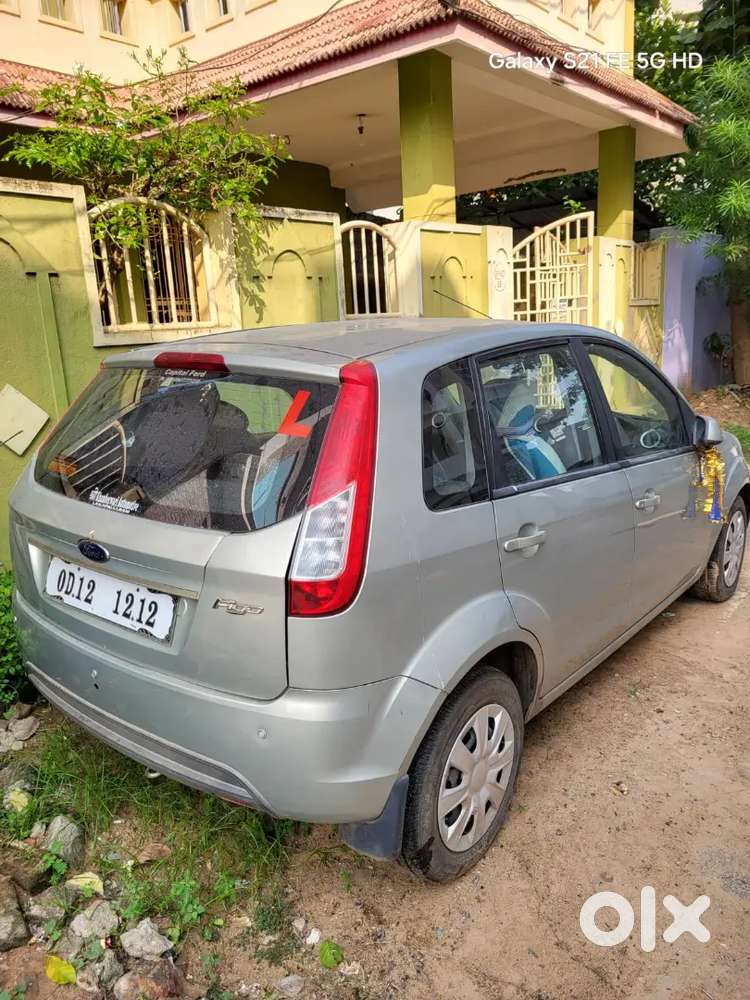 Ford Figo 2013 Petrol Zxi
