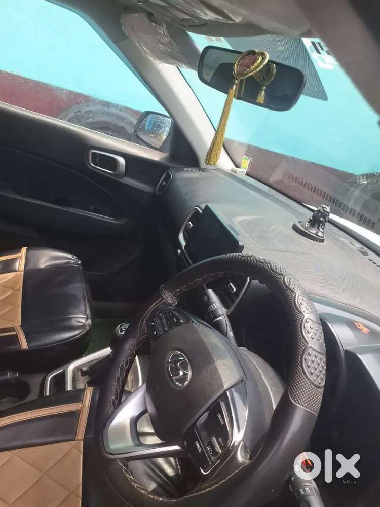 Hyundai Venue 2022 Petrol 82000 Km Driven