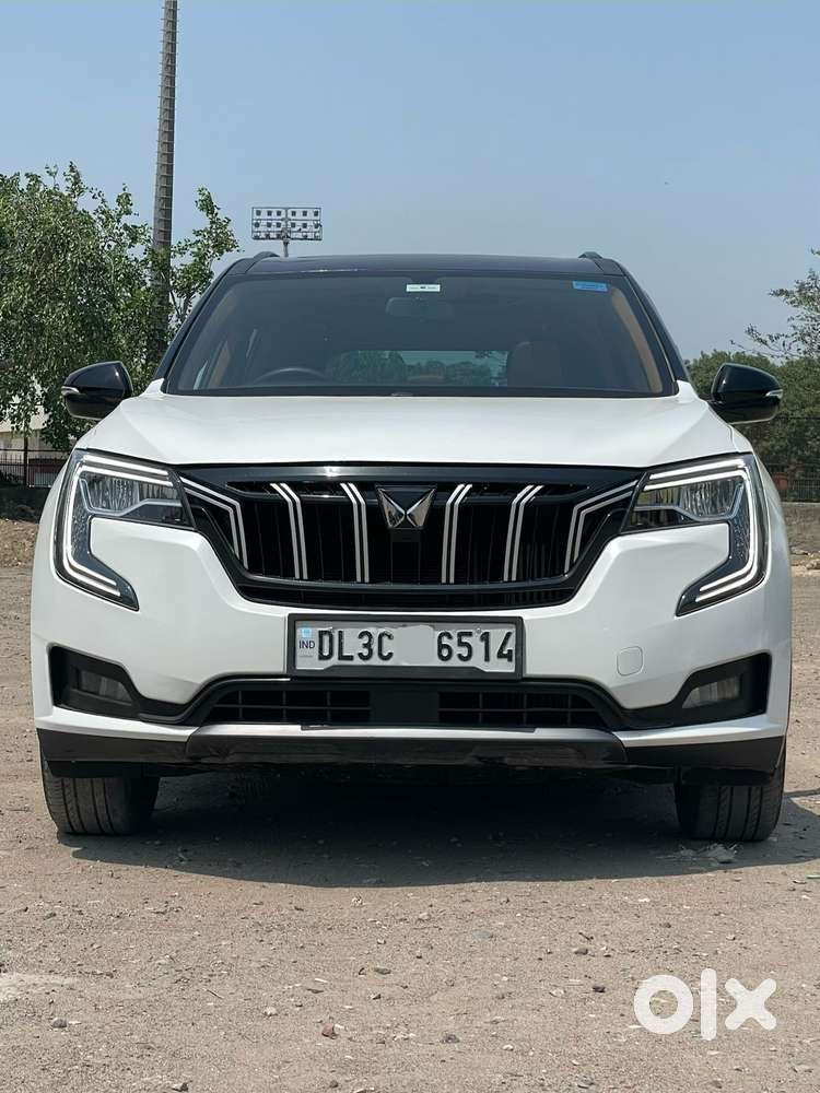 Mahindra Xuv700 Ax 5 Petrol Mt 7 Str (e), 2022, Petrol