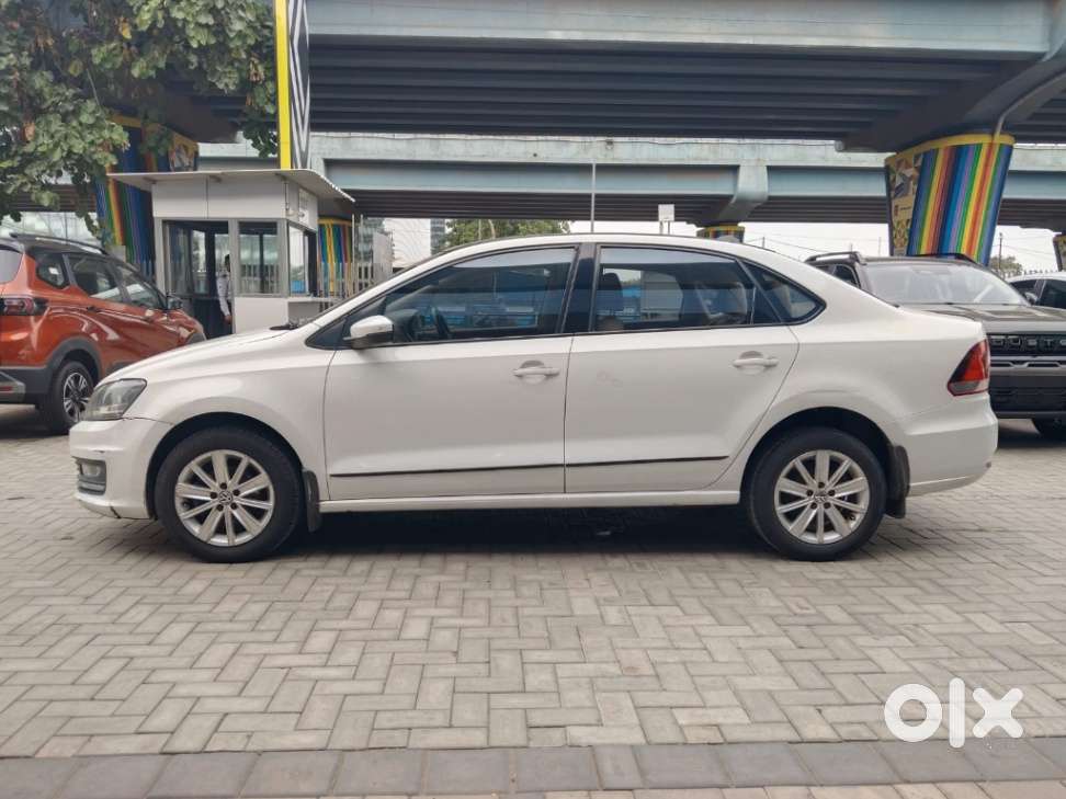 Volkswagen Vento Petrol Highline At, 2016, Petrol
