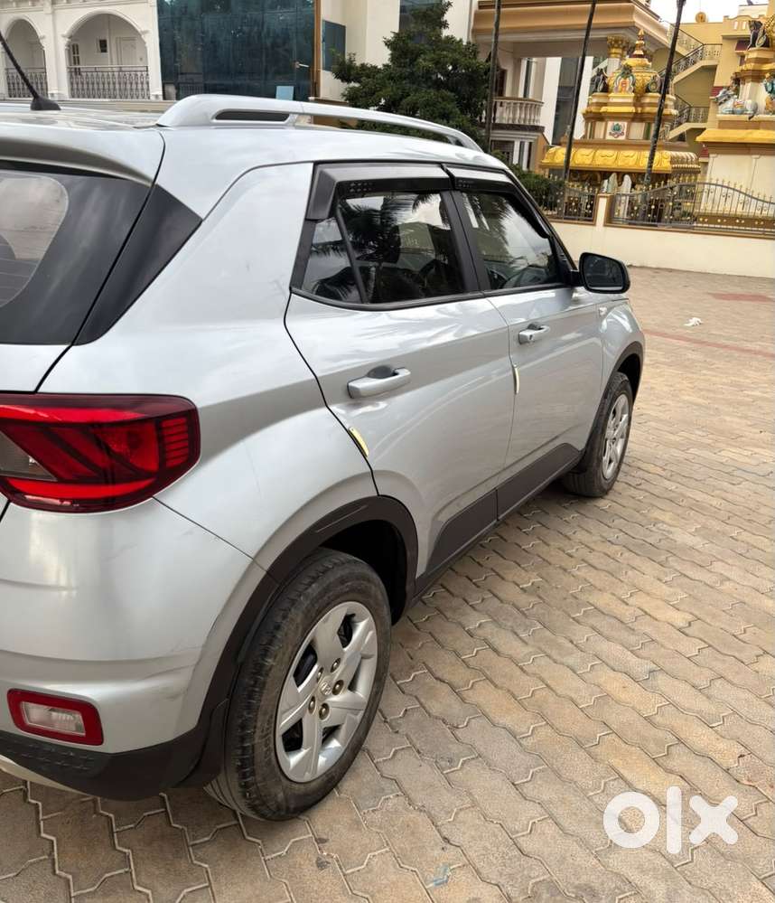 Hyundai Venue S Mt 1.2 Kappa, 2022, Petrol