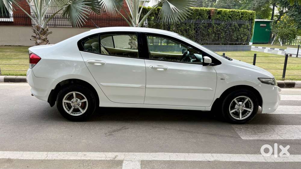 Honda City V Inspire, 2011, Petrol