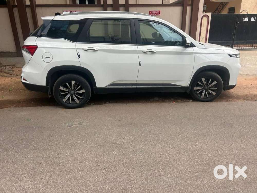 Mg Hector Plus -white For Sale