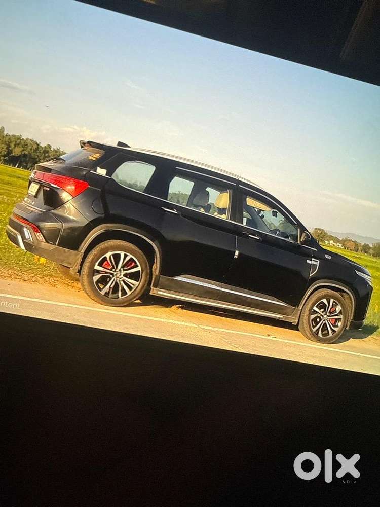 Mg Hector Plus 2024 Petrol Well Maintained