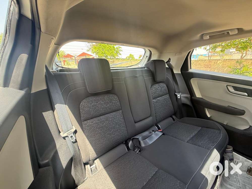 Tata Altroz Xza Plus (s), 2023, Petrol