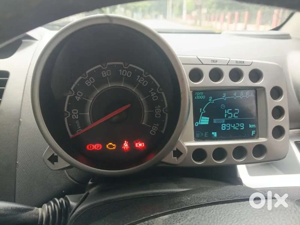 Chevrolet Beat Petrol 2014
