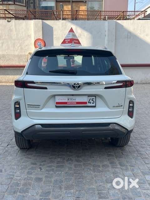 Toyota Urban Cruiser Hyryder 1.5 V Hybrid, 2024, Petrol