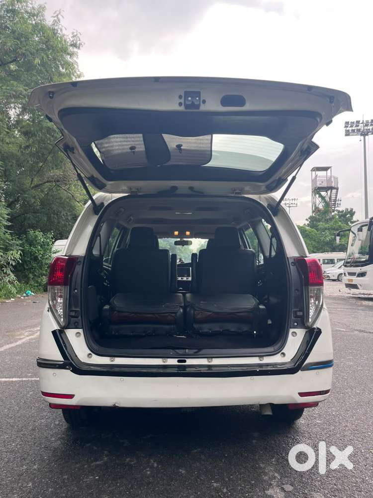 Toyota Innova Crysta 2.4 G Mt, 2019, Diesel