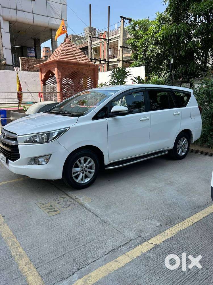 Toyota Innova Crysta 2017 Diesel Good  For Salecondition