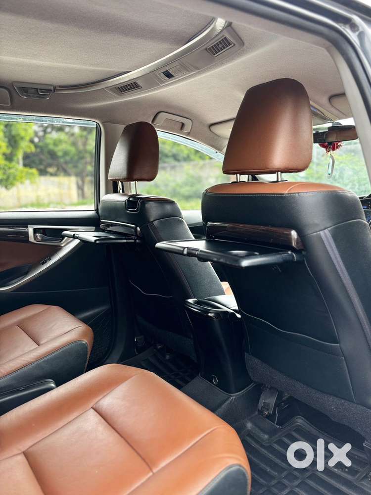 Toyota Innova Crysta 2.8 Zx At, 2017, Diesel