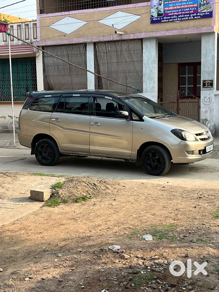 Toyota Innova 2008 Car