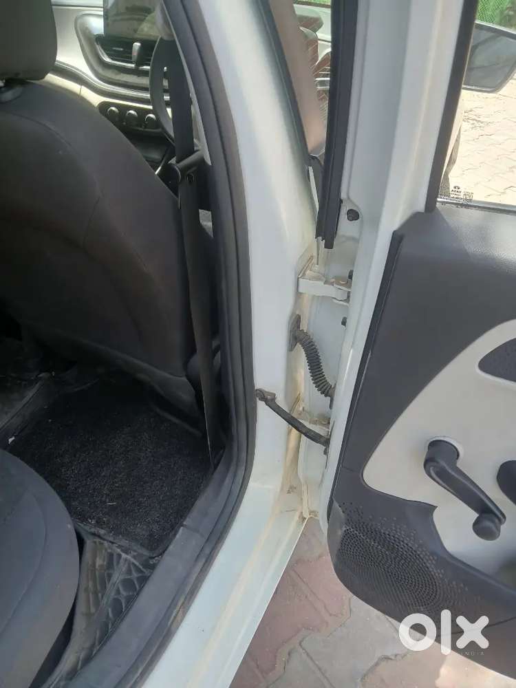 Altroz Xe Petrol Manual