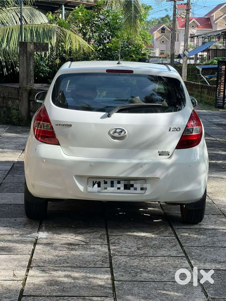 Hyundai I20 Asta Model 2011 Km 105000 New Paper 2031