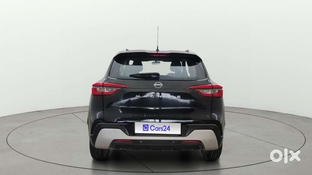 Nissan Magnite 1.0 Xv Premium, 2021, Petrol