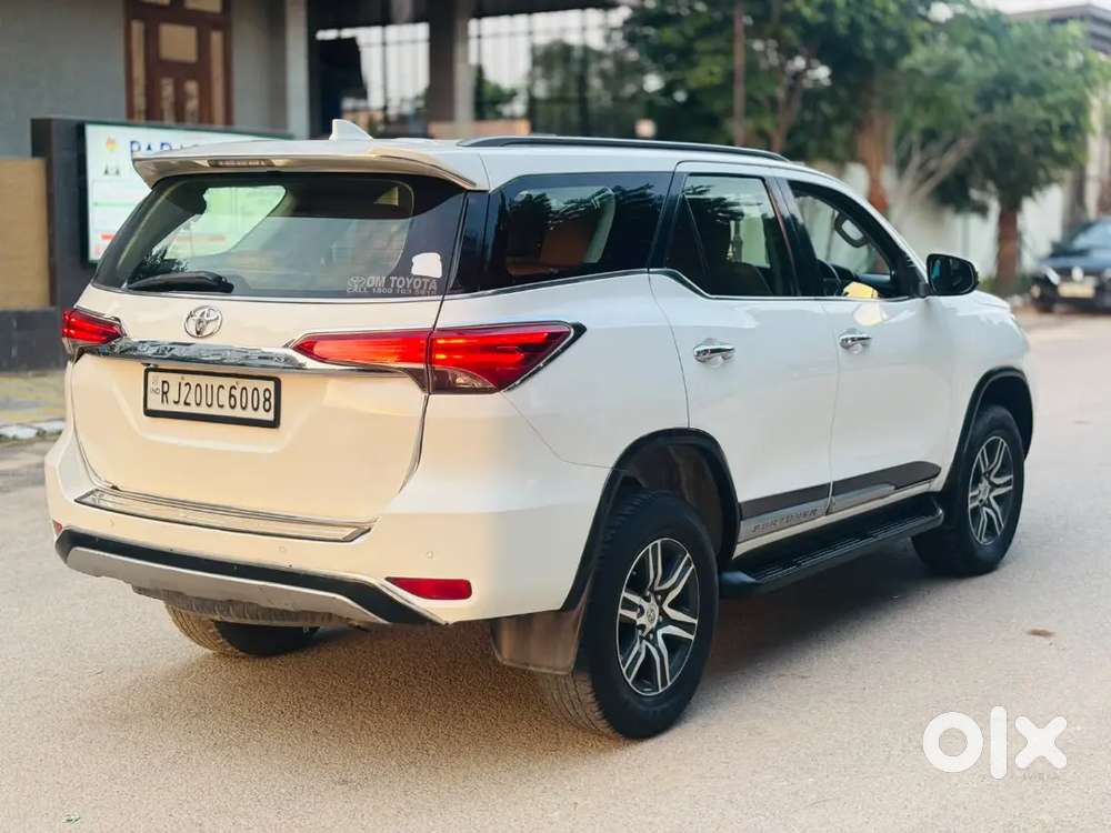 Toyoto Fortuner