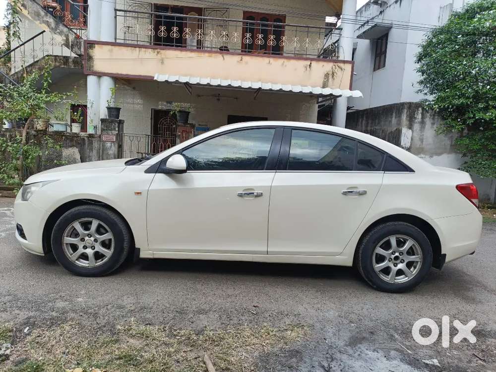 Chevrolet Cruze Ltz Diesel 2013 2nd Owner