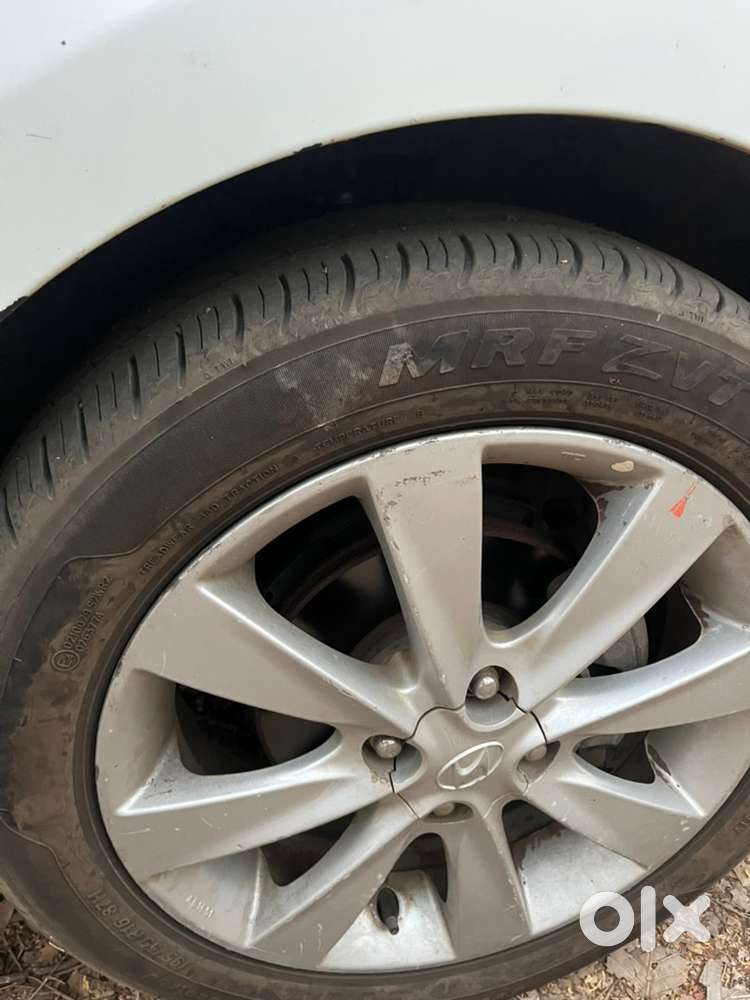 Hyundai Verna Petrol 2013