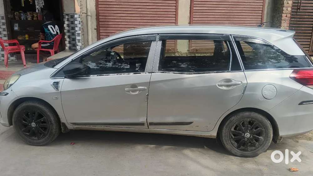 Cng Fitted Hai 2015 Model Hai Second Owner Car Hai