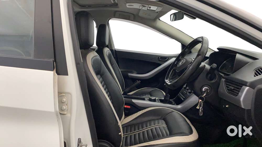 Tata Nexon 1.2 Revotron Xm (s), 2022, Petrol