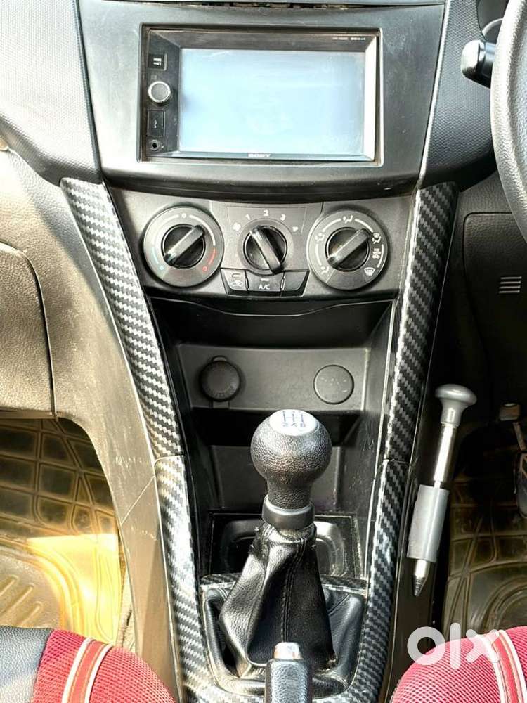 Maruti Suzuki Swift Amt Vvt Vxi, 2016, Petrol