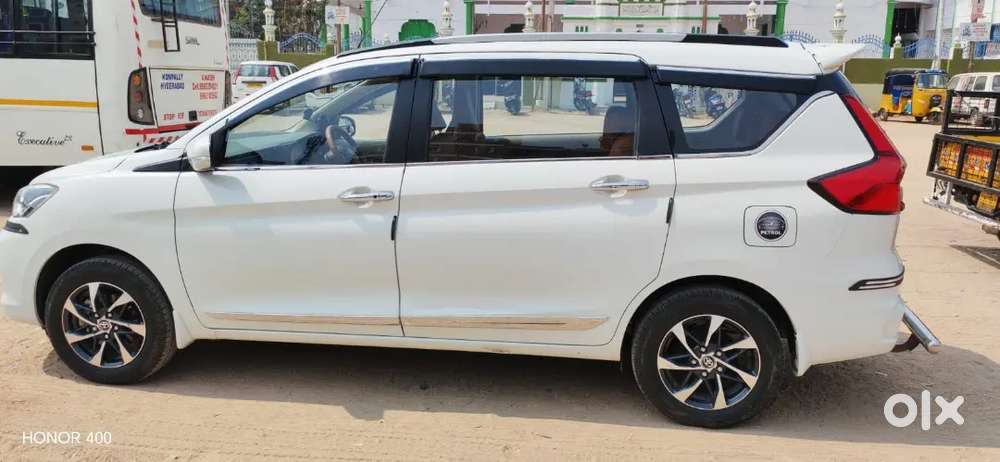 Toyota Rumion V Petrol 2025
