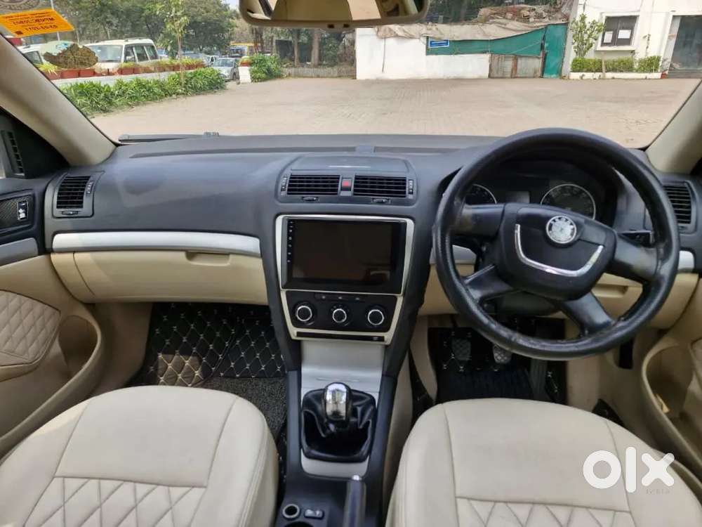 Skoda Laura 2.0 Ambiente 2011