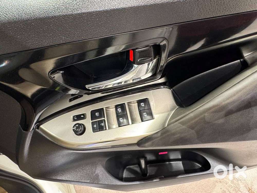 Toyota Innova Crysta 2.4 V 7 Str, 2020, Diesel