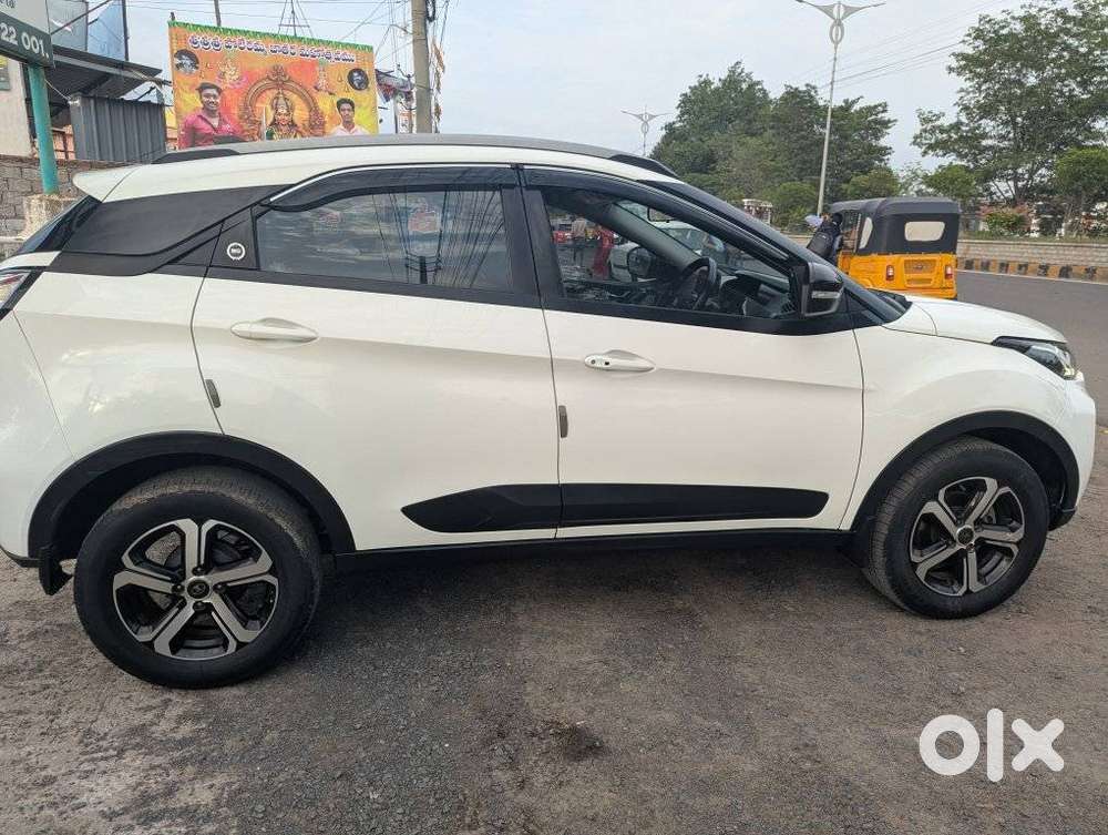 Tata Nexon 1.5 Revotorq Xz Plus (s), 2023, Diesel