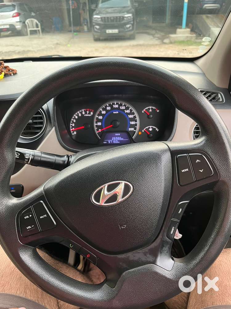 Hyundai Grand I10 2016 Car