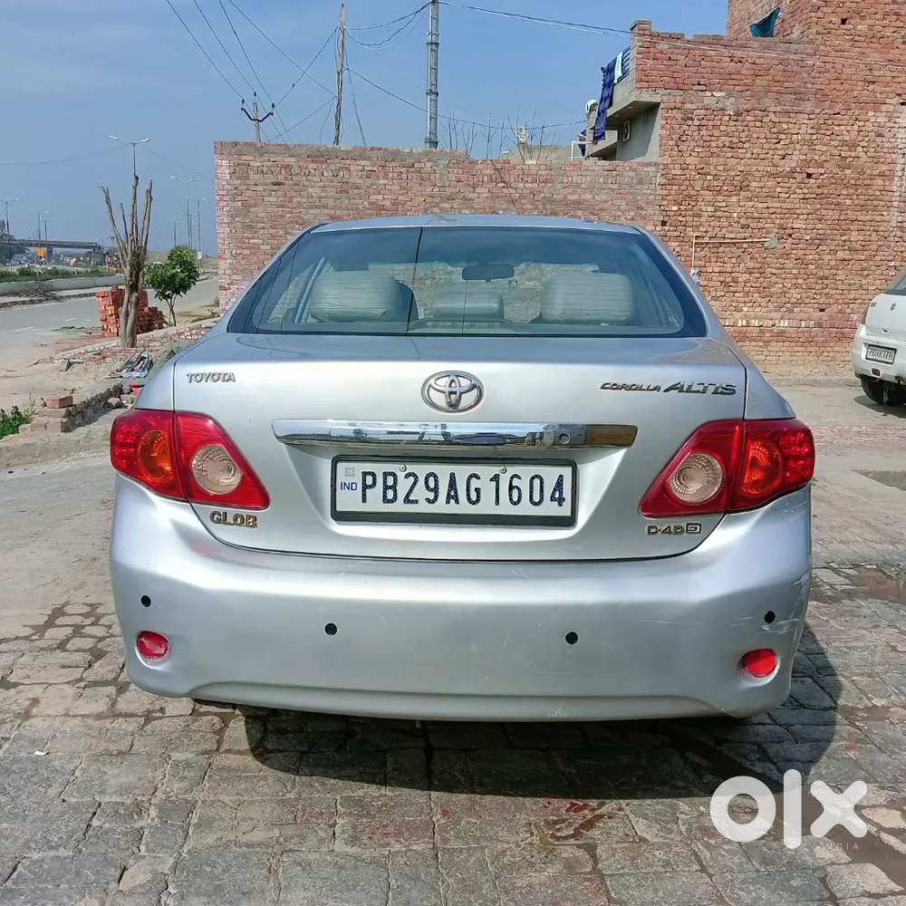 Toyota Corolla Altis 2010 Diesel Car
